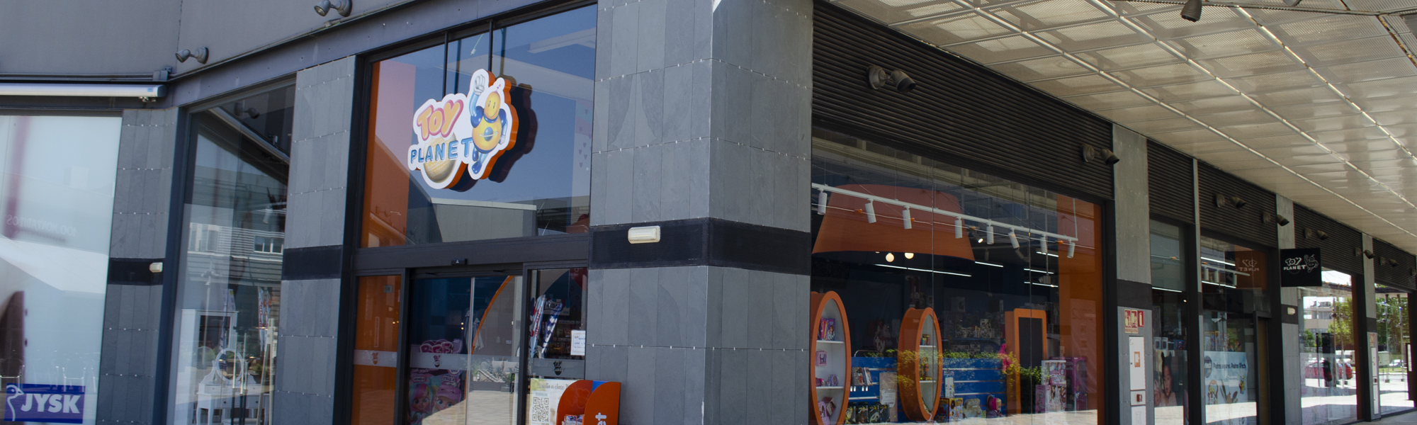 Horario del toy shop planet